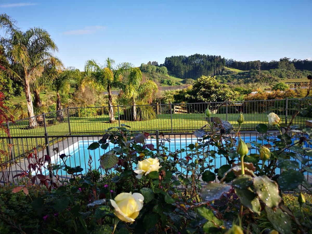 River Side Lodge Whakamarama Экстерьер фото